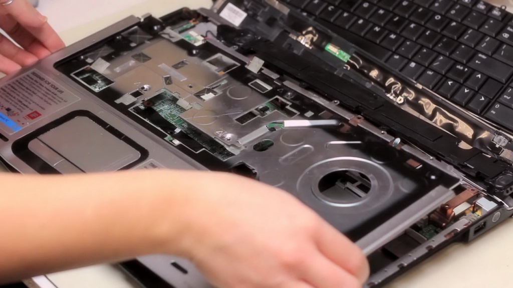 laptop-repair-center-005_5.jpg laptop-repair-center-005_5.jpg